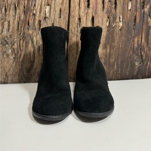 Women’s Black, Sketchers, Boots, size 7.5